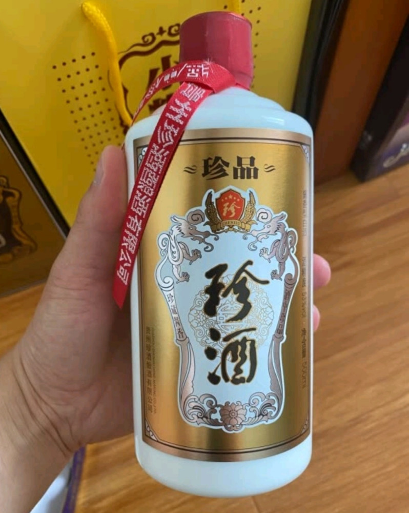 老珍酒的瓶身包装,与早期老珍酒,往后的中高端酒如珍五/八/十/十五等