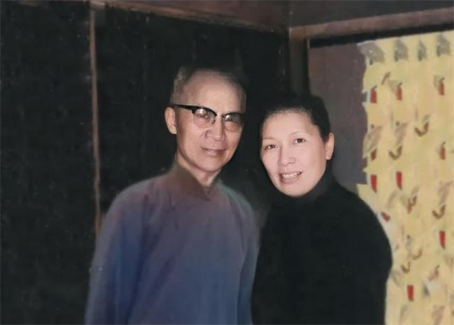 佘爱珍剽悍情史提刀逼婚情郎制服流氓吴四宝降服渣男胡兰成