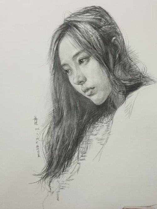 杨煌老师的美女素描一系列这真人怕是个仙女吧这画中的人物都这么唯美