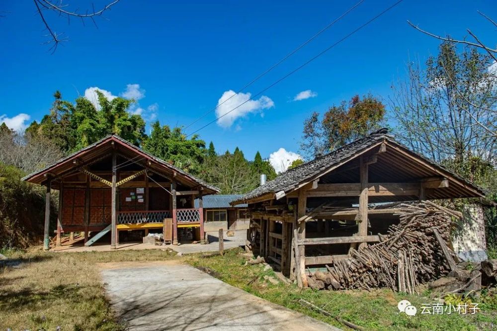 景颇族民居的活化石——松克村