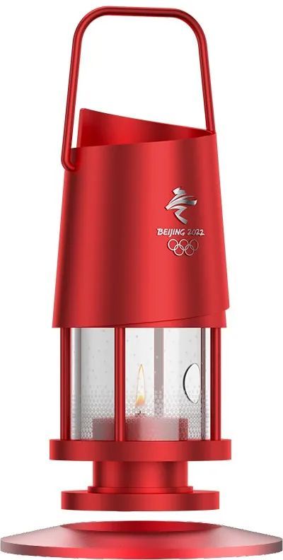 东道品牌设计中心设计总监张玉龙介绍,北京冬奥会火炬接力标志的两种