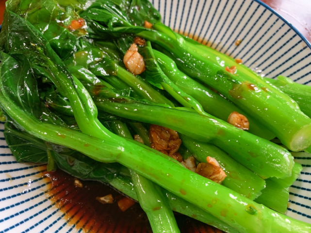 秋天白灼菜心别用开水煮大厨教你1招翠绿脆爽鲜美入味