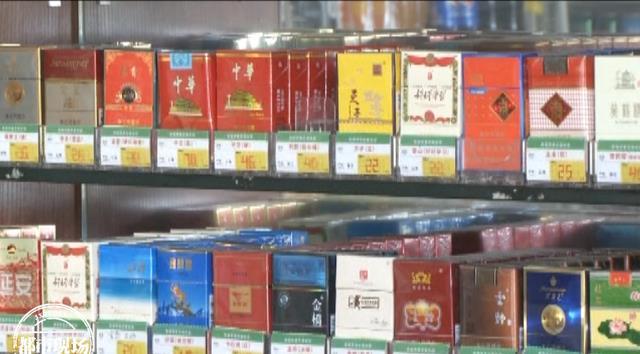 南昌县:床上铺满了高档烟,几名小伙子轮流自拍,这到底