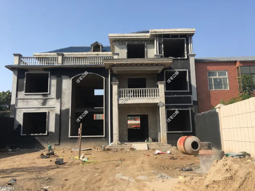 河南农村85万建三层别墅,比效果图还漂亮