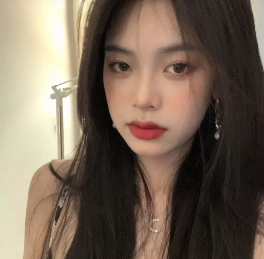 ins氛围感美女头像