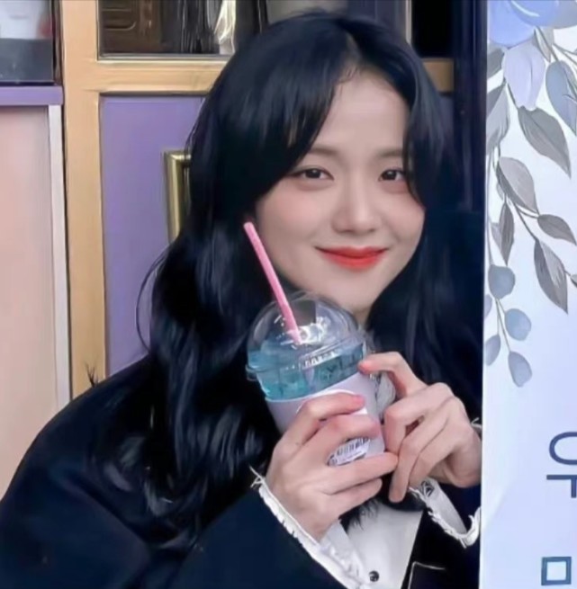 精选金智秀头像:是甜甜的jisoo
