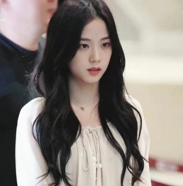 精选金智秀头像:是甜甜的jisoo