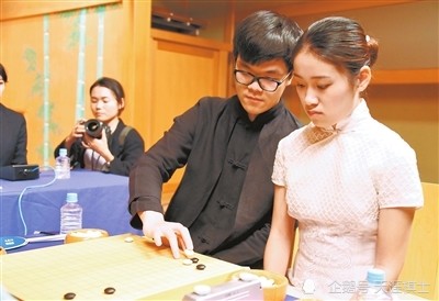 柯洁自封"世界女子围棋总教练|柯洁|棋手|卞相壹|崔精|於之莹