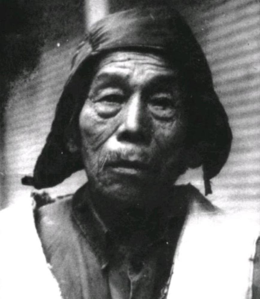 张清安在1982年称帝封蒋介石为王还要御驾亲征结局如何