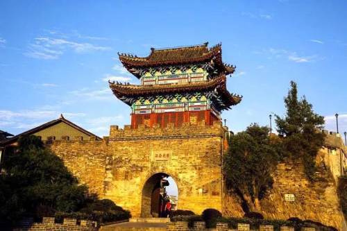 石泉秦巴街区(汉江石泉古城)被命名为2021年省级旅游休闲街区