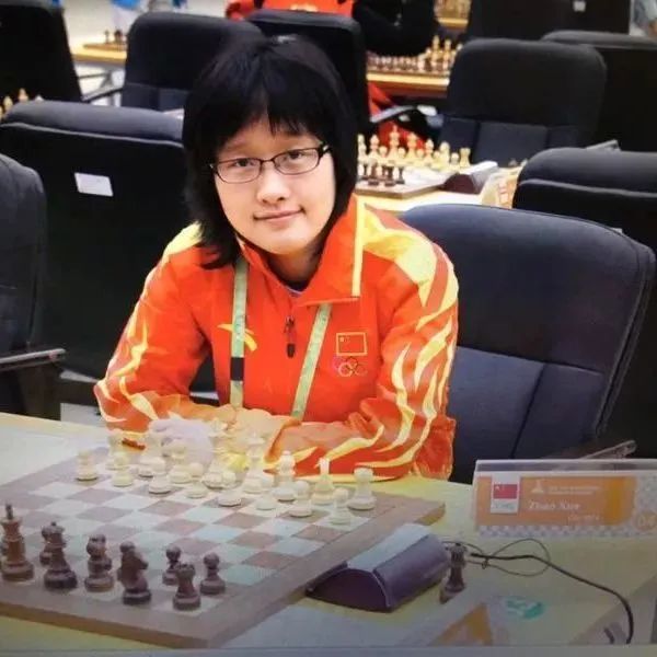 回顾过往,赵雪说她的学棋生涯几乎是与国际象棋在中国的壮大同步.