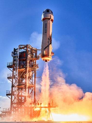 蓝色起源公司的新谢泼德号火箭上周在得克萨斯州范霍恩附近发射升空