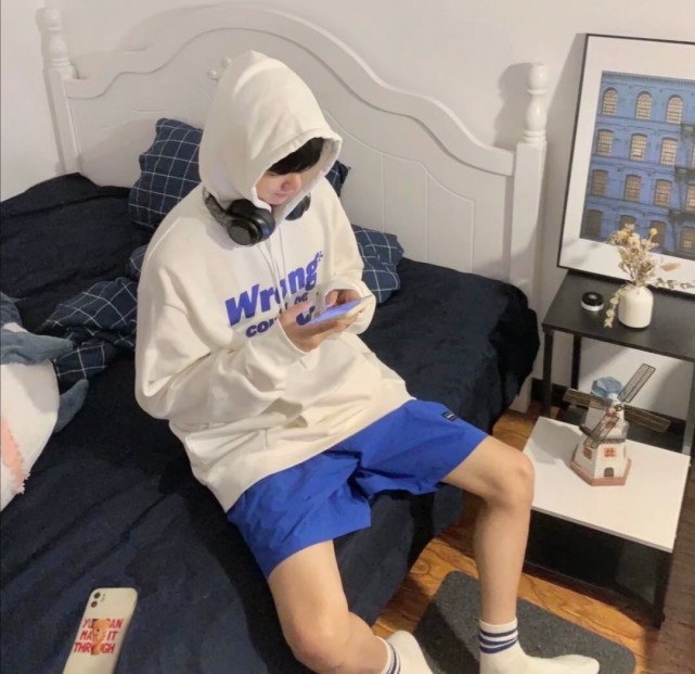 有些温柔干净的男生头像