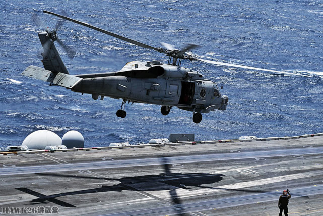 mh-60r"海鹰"直升机刚刚起飞,该机隶属第78"蓝鹰"直升机海上攻击中队