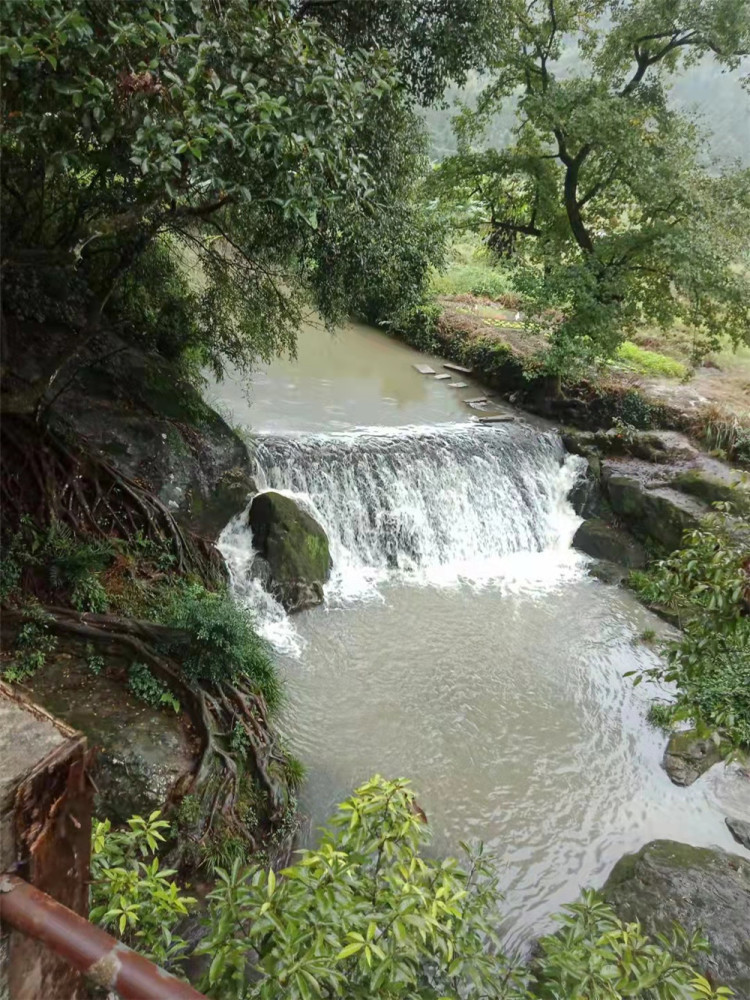 福州高新区九都村:美景山间藏 村庄云中现