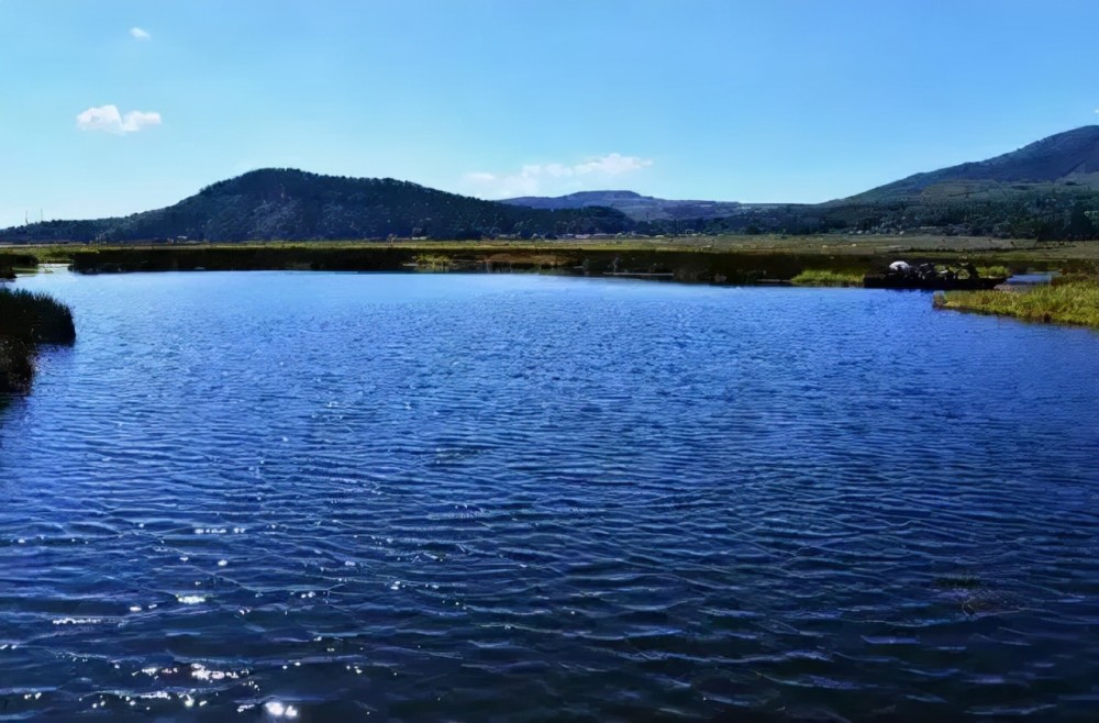 宝镜开,特钟灵气似蓬莱,城北北海乡青海景观灵池澄镜每当圆月当空之日