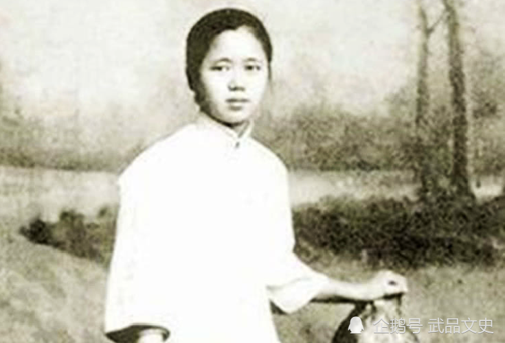 梁启超号召一夫一妻陪嫁丫鬟却成无名分小妾培养9个国家栋梁
