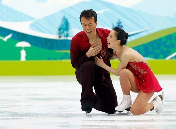 教练为给他选新搭档"试训"了上百名姑娘,最终身高不到1米5的申雪被