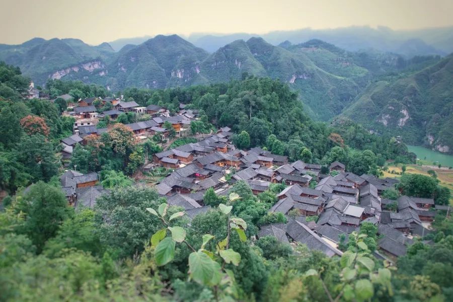 楼上古寨 图摄/王晓