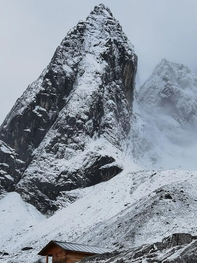 深秋降雪|玉龙雪山银装素裹