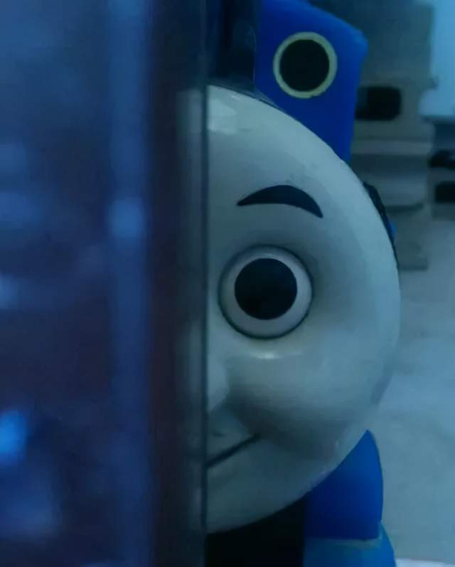 托马斯小火车,是如何从子供向动画主角,逐步成为鬼畜