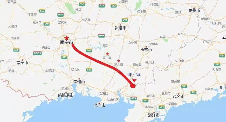 博白多部门联合到南湛高速公路项目维护施工