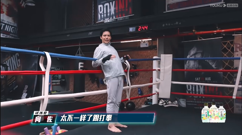 林丹因伤退赛,向佐火线救场,肖顺尧首次实战彰显全力以赴的实力