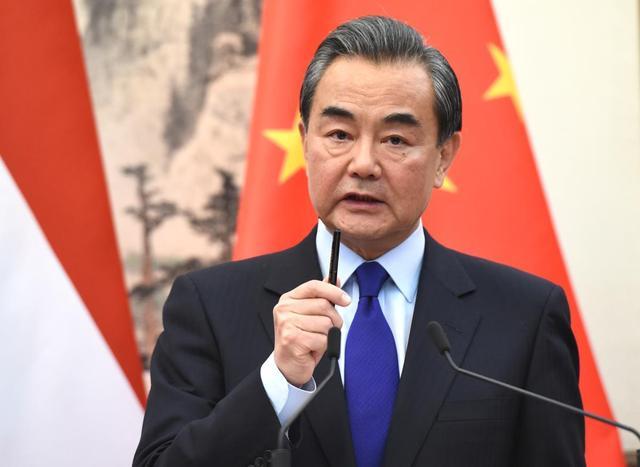 其实在之前的天津会谈中,王毅外长也曾经对美国副国务卿舍曼提出过