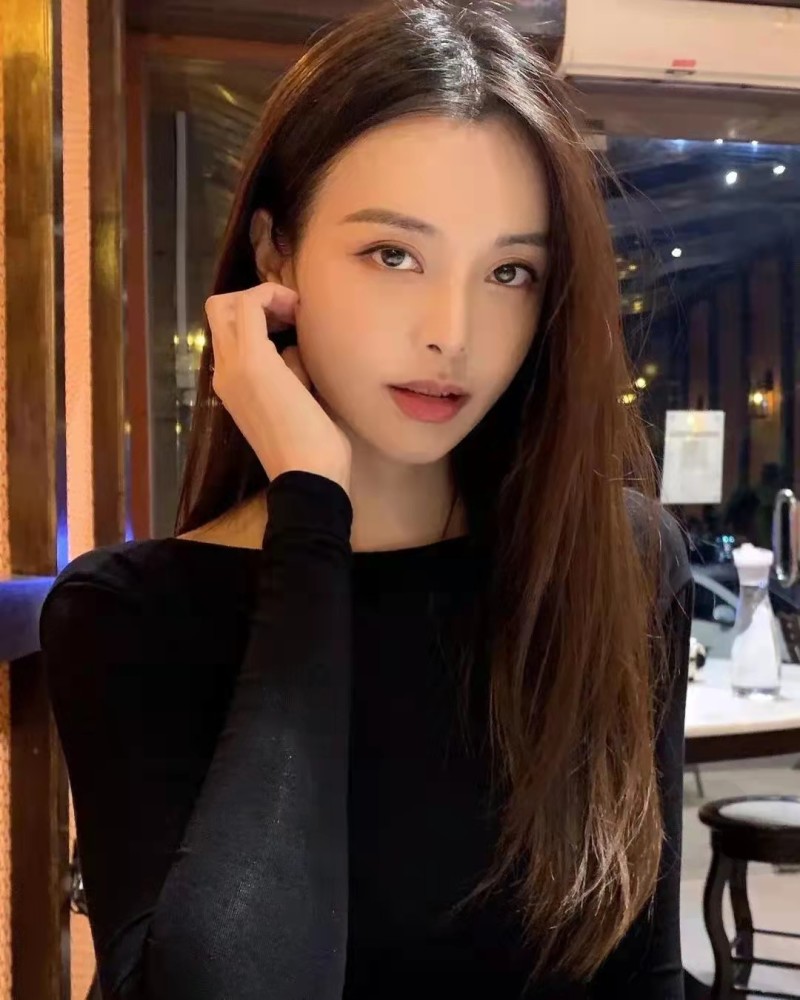 李云迪被捕连累女徒弟,钢琴女神李元玲否认越界,称只是师生关系
