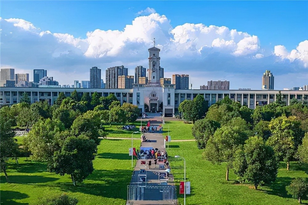 英国诺丁汉大学 这所院校的学术成就卓越,很多学科已经跻身世界大学