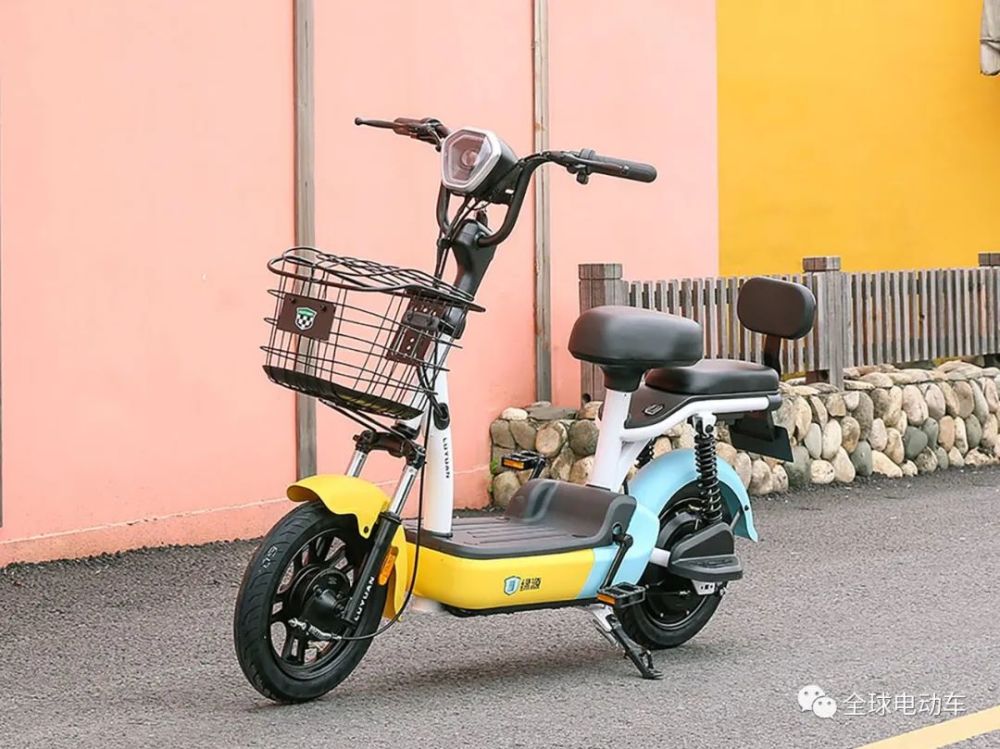 3款绿源电动自行车来了价格1699起外观漂亮配置多能上牌续航里程远