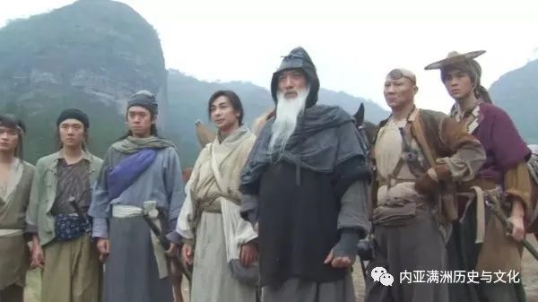 梁羽生武侠小说《七剑下天山》档案