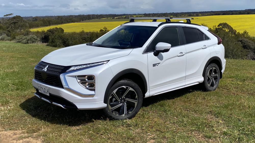 试驾三菱新款奕歌插电混版本,2.4l配电机,实测油耗5.7l/100km