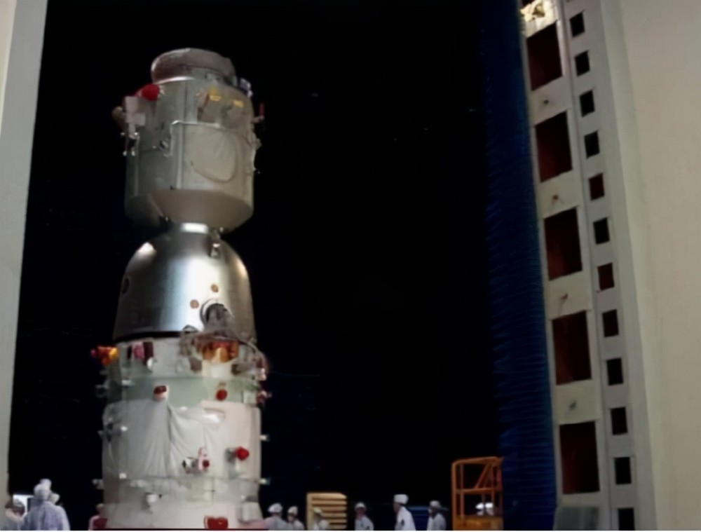 神舟13号刚入轨,中国又一飞船映入眼帘,美国这次真没招了