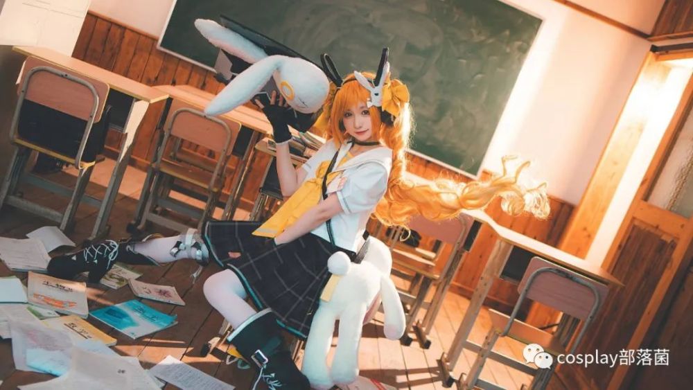 cos:王者荣耀安琪拉时之奇旅cos正片@咕噜宝