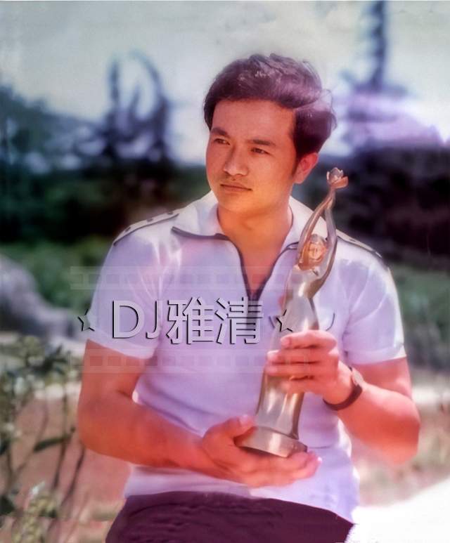 长得帅,气质硬,却都在当红时过早息影,这6位80年代男星,个个令人难忘