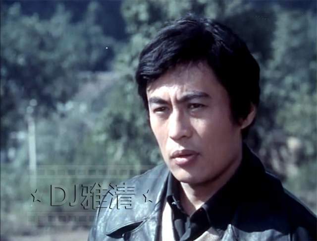 那时中国银幕正刮起一股"硬汉风",一些"歪瓜裂枣"但气质硬朗的男演员