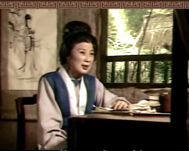 为绍兴文戏男班艺人鲍金龙,同科者有青衣演员袁雪芬,老生演员钱妙花