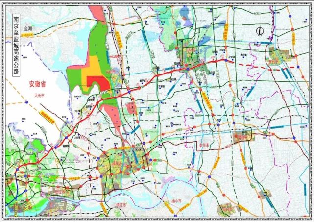 拟建的南京至盐城高速公路是我省高速公路网的重要组成部分,起自南京