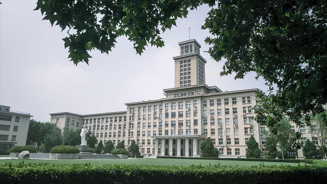 南开大学vs天津大学,两校哪个更好?各校哪些专业报考价值高?