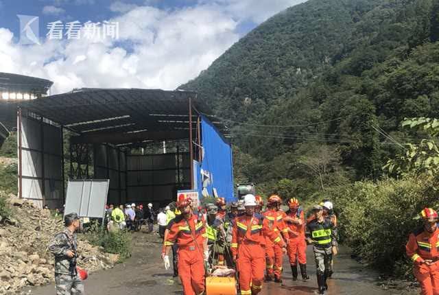 雅安天全突发泥石流 2人遇难12人失联_腾讯新闻