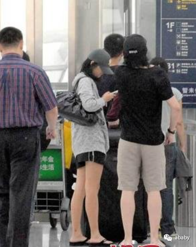 李云迪结过婚前妻社交账号被扒出爆料李云迪曾出轨知名主持人