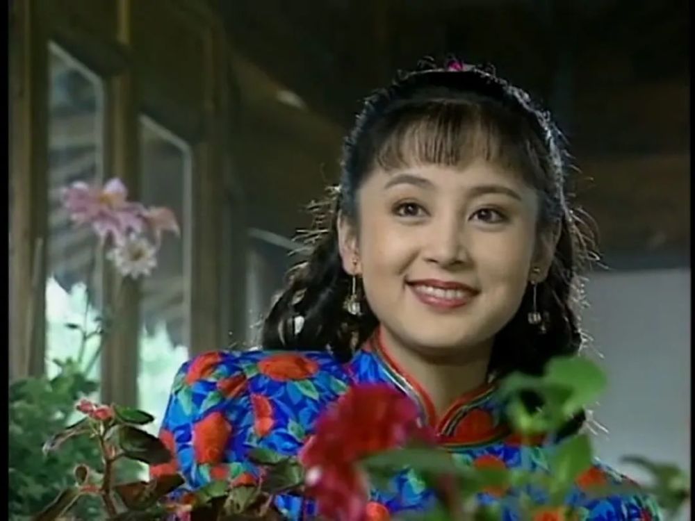 《梅花三弄之水云间》的汪子璇;1993年,陈红再次收到琼瑶的邀请到台湾