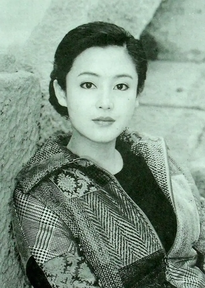 陈红年轻时