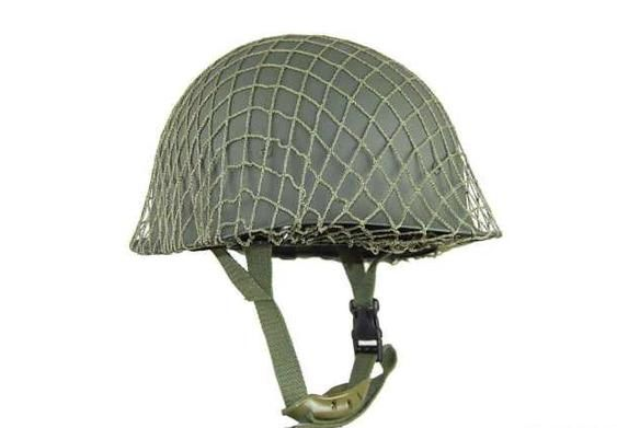 为何二战美军头盔上套了一层渔网?不起眼的它,至少救了20万美军