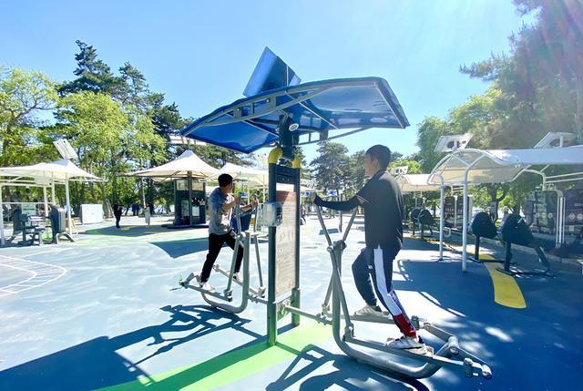 室外智能健身房亮相南湖公园