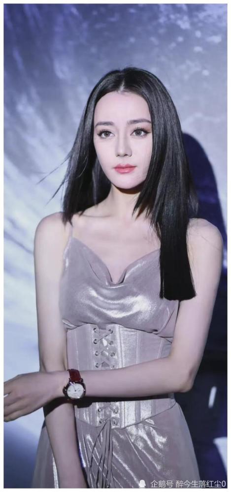 人间建模,迪丽热巴的ai造型美的不像话