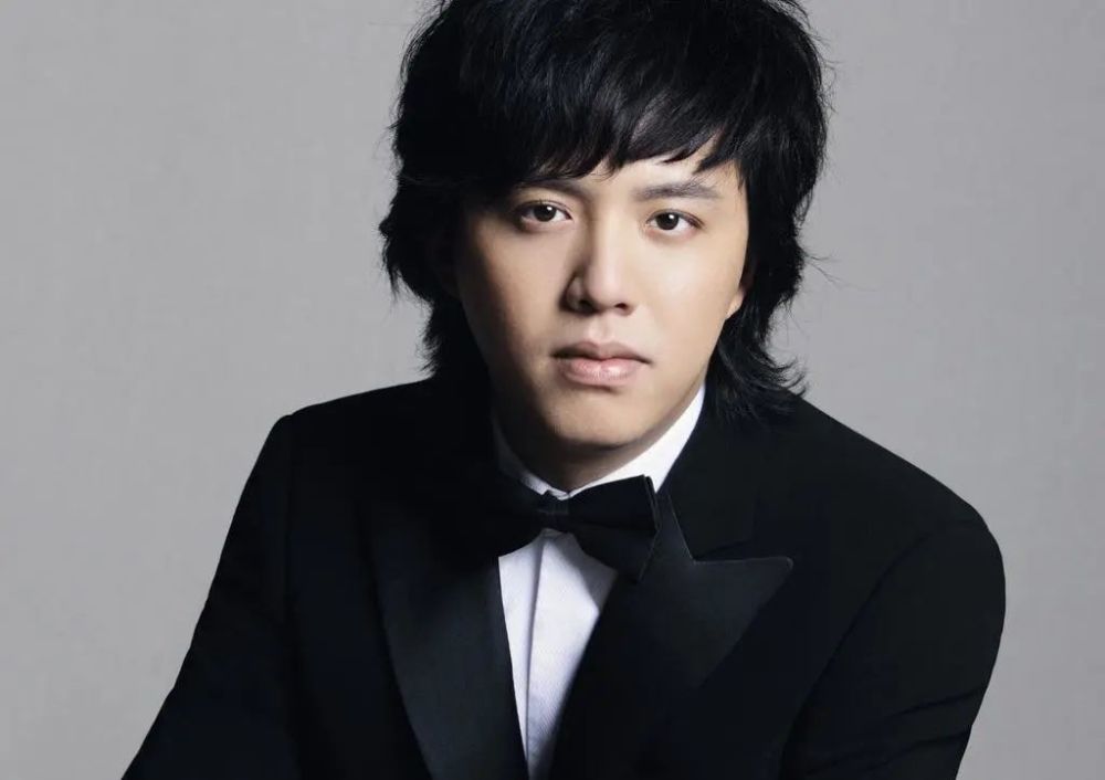李云迪,因"贪图"美色毁一生,让高学历的女友情何以堪