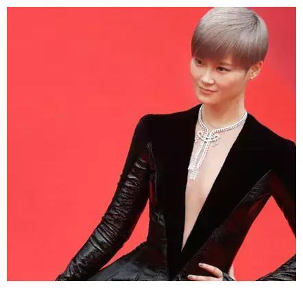 她越变越美的秘密李宇春造型大分析