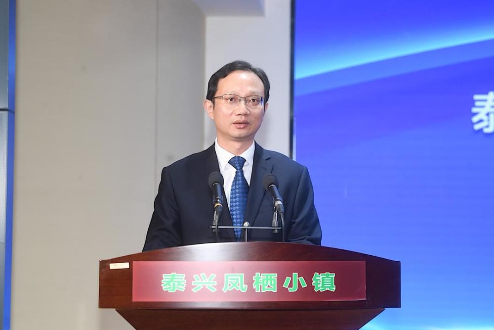 泰州市委常委,泰州市组织部部长冯海镛